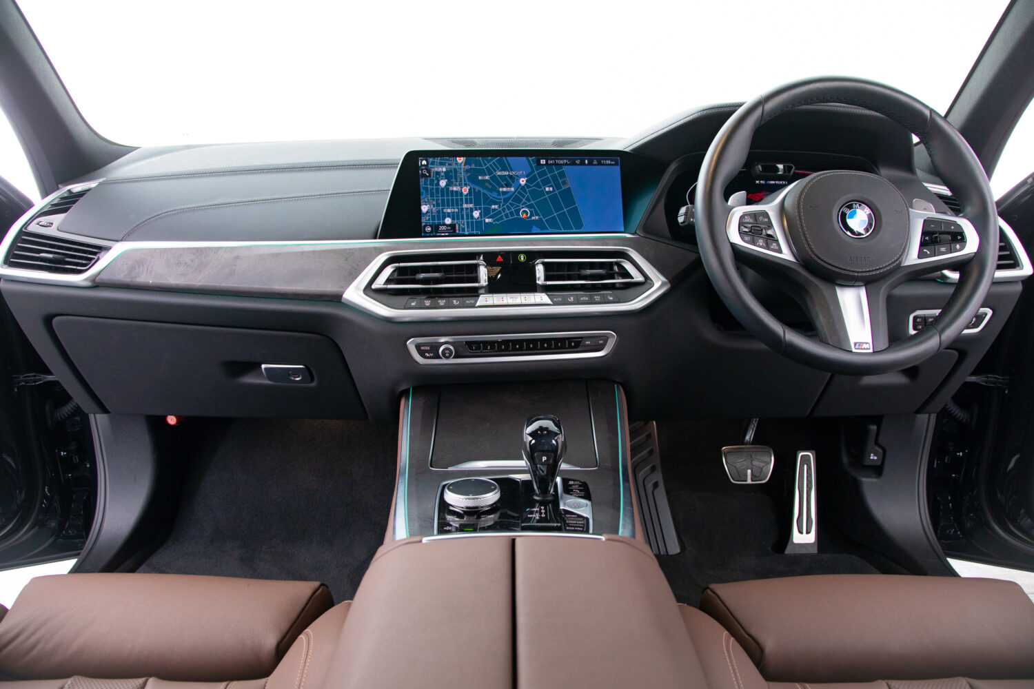 X5 M50i ドライビング ダイナミクス パッケージ 4WD　走行6700km HUD ワイヤレス充電