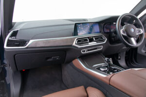 X5 M50i ドライビング ダイナミクス パッケージ 4WD　走行6700km HUD ワイヤレス充電