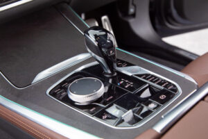 X5 M50i ドライビング ダイナミクス パッケージ 4WD　走行6700km HUD ワイヤレス充電