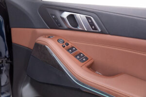 X5 M50i ドライビング ダイナミクス パッケージ 4WD　走行6700km HUD ワイヤレス充電