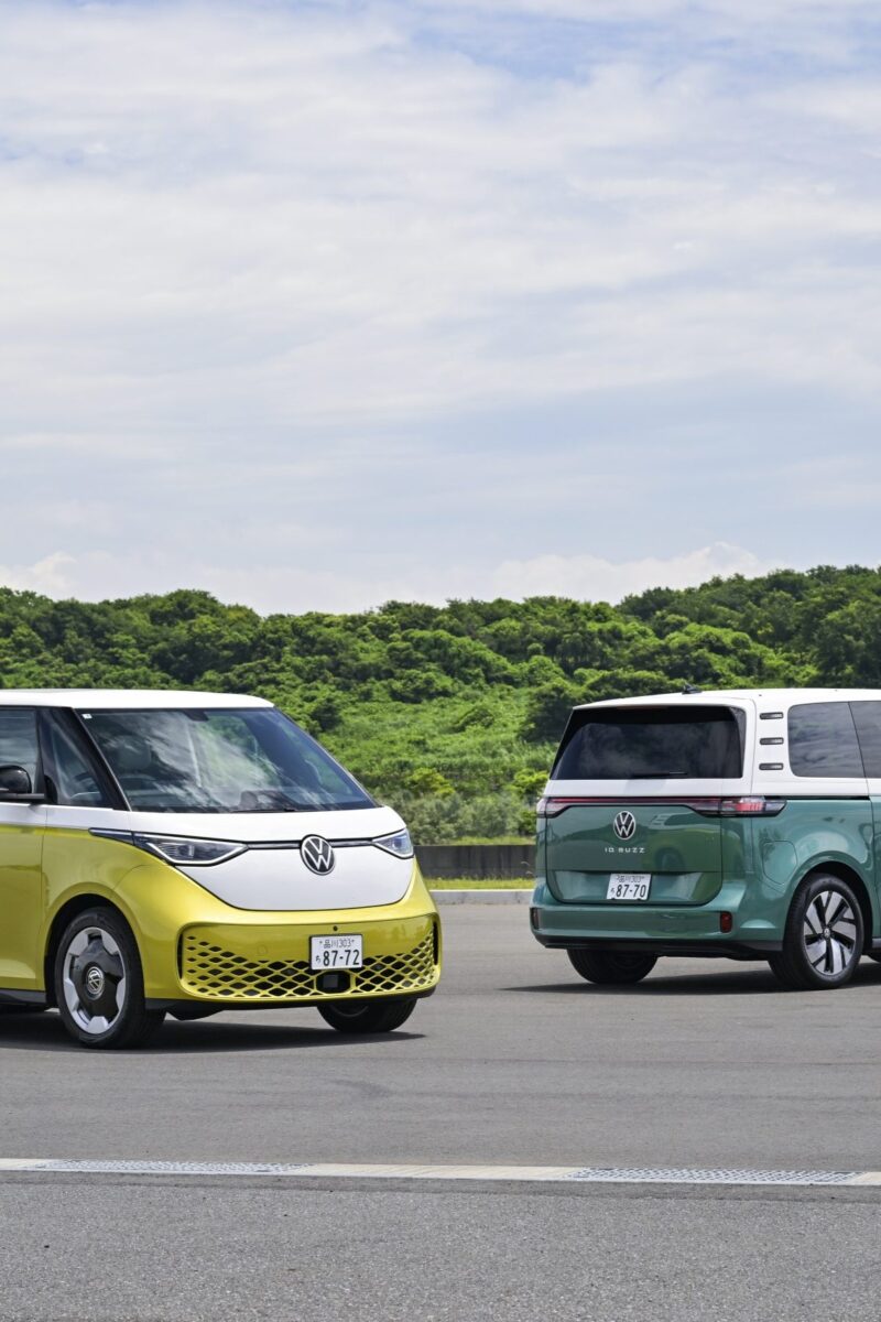 フル電動の現代版ワーゲンバスデビュー　フォルクスワーゲンのアイコニックなIDバズ