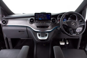 Vクラス V220 d アバンギャルド AMGラインパッケージ ディーゼルターボ