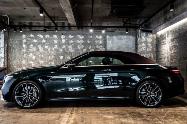 Eクラスカブリオレ E53 4マチックプラス 4WD