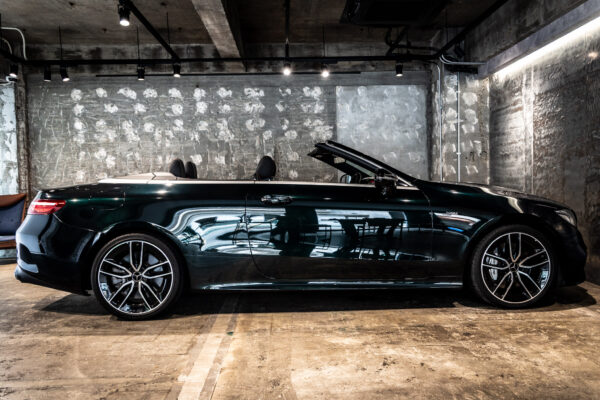 Eクラスカブリオレ E53 4マチックプラス 4WD