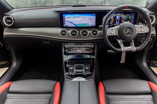 Eクラスカブリオレ E53 4マチックプラス 4WD