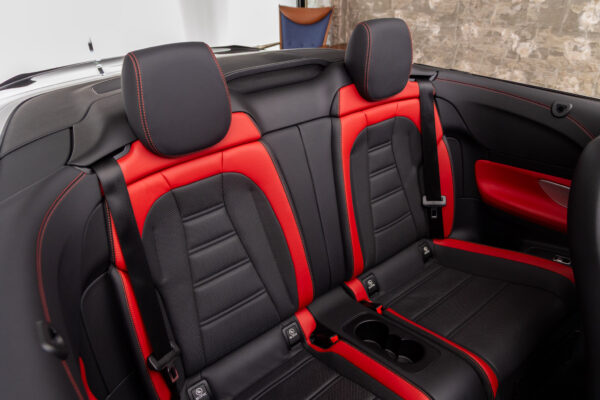 Eクラスカブリオレ E53 4マチックプラス 4WD