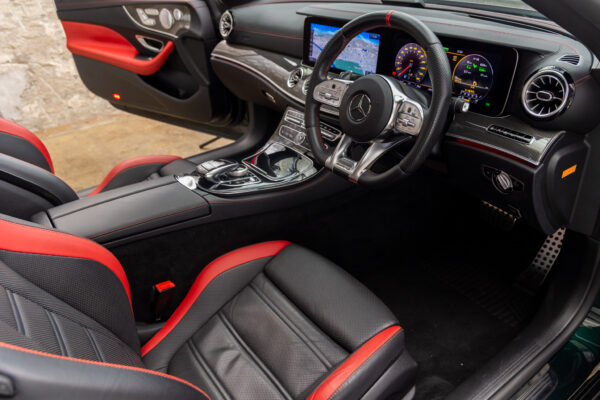 Eクラスカブリオレ E53 4マチックプラス 4WD