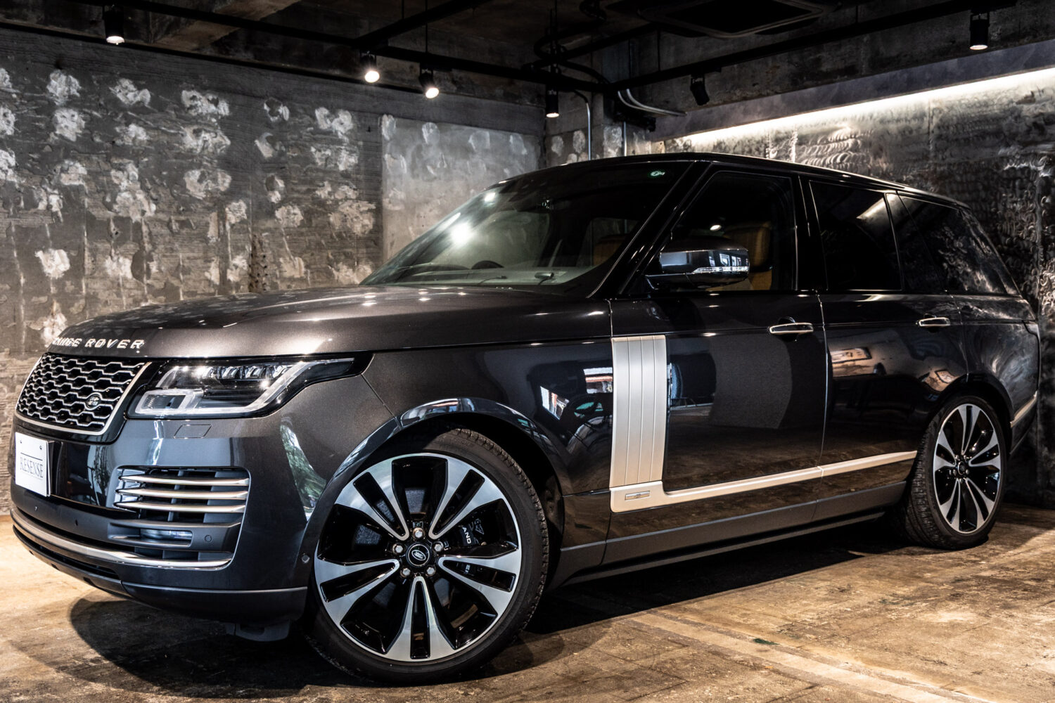 レンジローバー フィフティー(525PS) 4WD