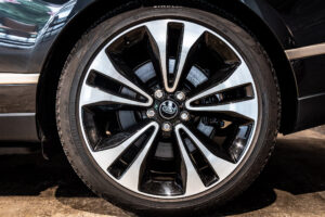 レンジローバー フィフティー(525PS) 4WD