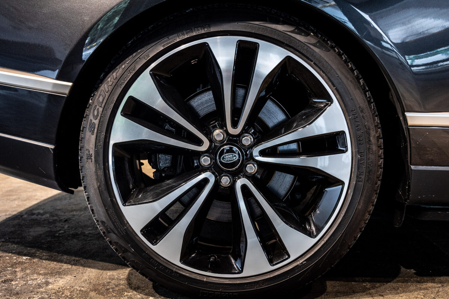 レンジローバー フィフティー(525PS) 4WD