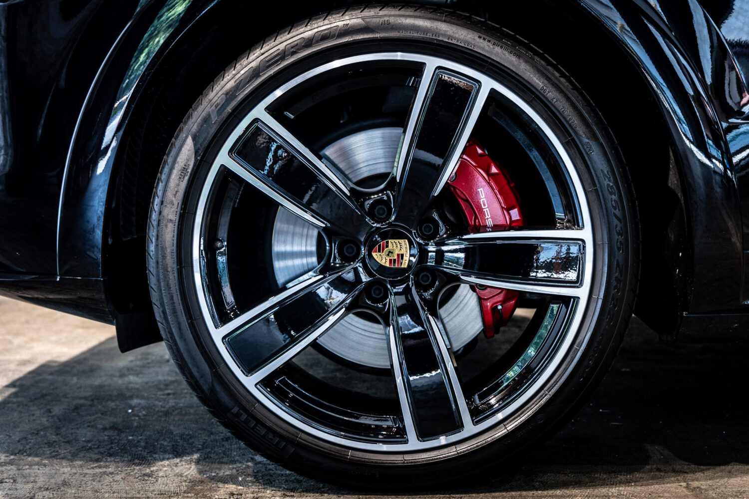 カイエンクーペ GTS Tip-S 4WD