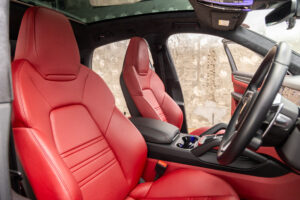 カイエンクーペ GTS Tip-S 4WD