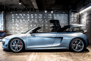 R8スパイダー GT 4WD 左H