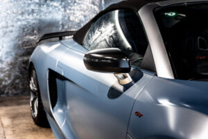 R8スパイダー GT 4WD 左H