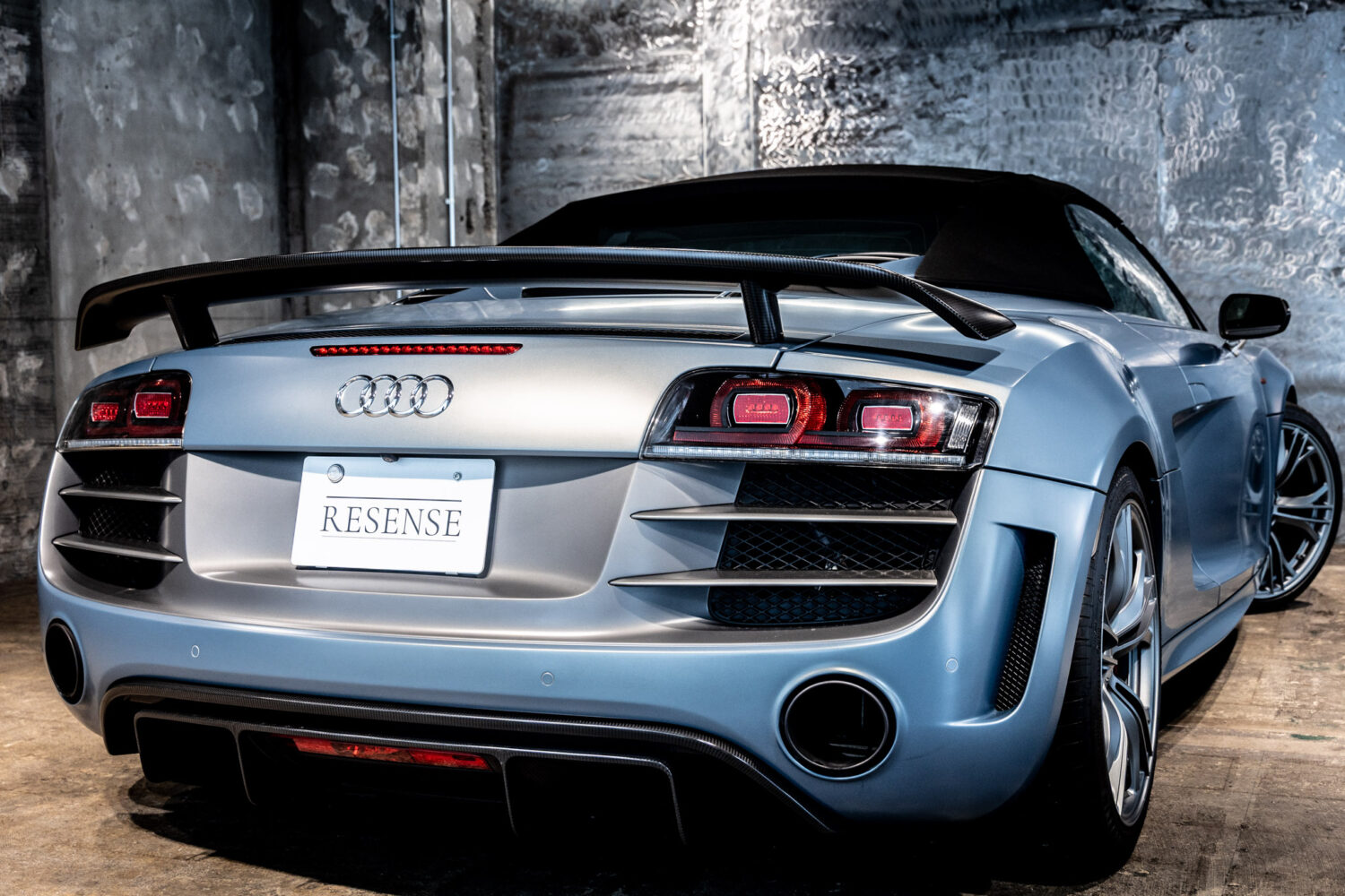 R8スパイダー GT 4WD 左H