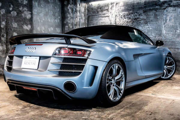R8スパイダー GT 4WD 左H