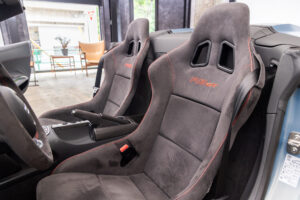 R8スパイダー GT 4WD 左H