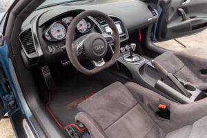 R8スパイダー GT 4WD 左H