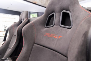 R8スパイダー GT 4WD 左H