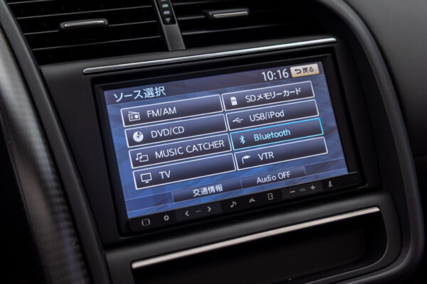 R8スパイダー GT 4WD 左H