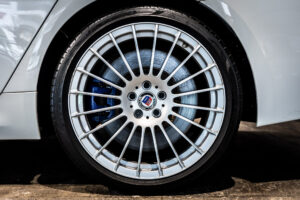 BMWアルピナ B5 リムジン アルラット4WD