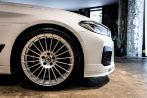 BMWアルピナ B5 リムジン アルラット4WD