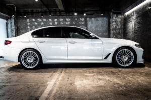 BMWアルピナ B5 リムジン アルラット4WD
