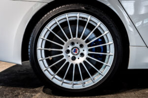 BMWアルピナ B5 リムジン アルラット4WD