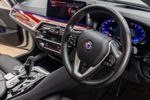 BMWアルピナ B5 リムジン アルラット4WD