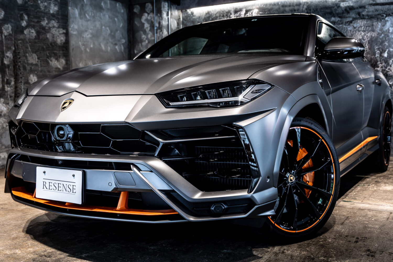ウルス グラファイトカプセル 4WD 左H