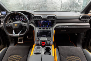 ウルス グラファイトカプセル 4WD 左H