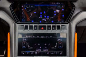 ウルス グラファイトカプセル 4WD 左H