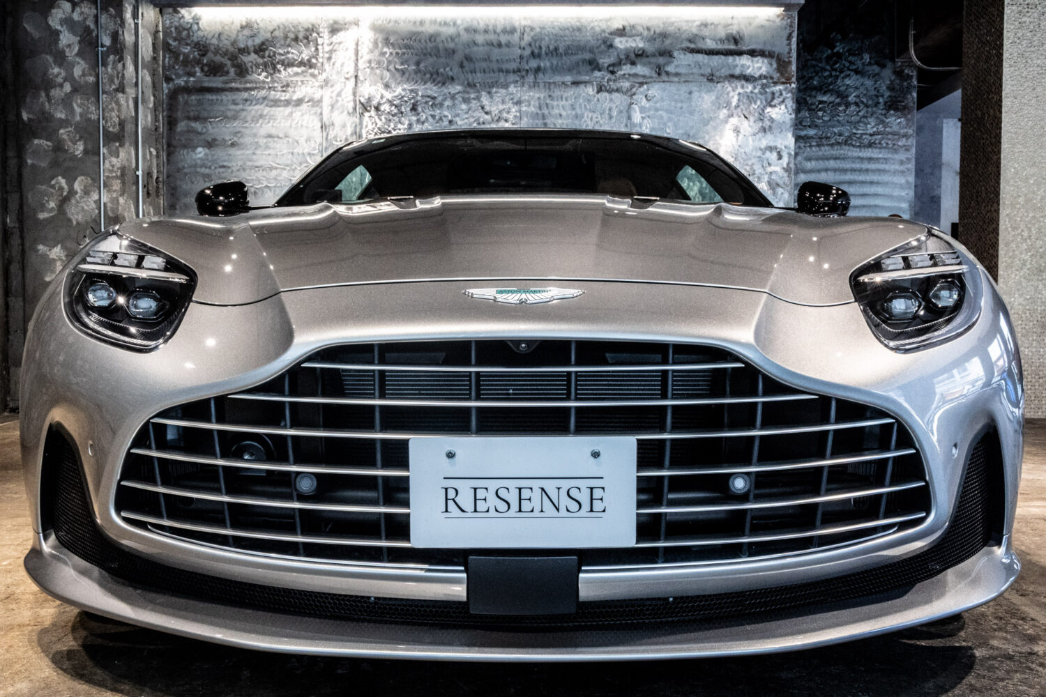 DB12 4.0