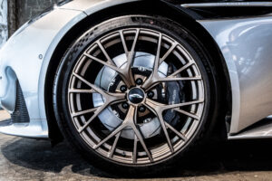 DB12 4.0