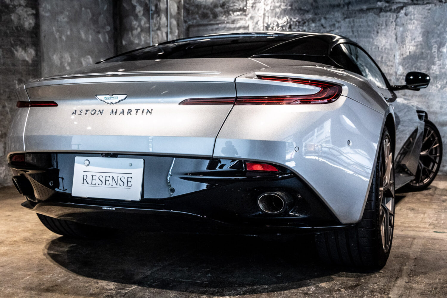 DB12 4.0