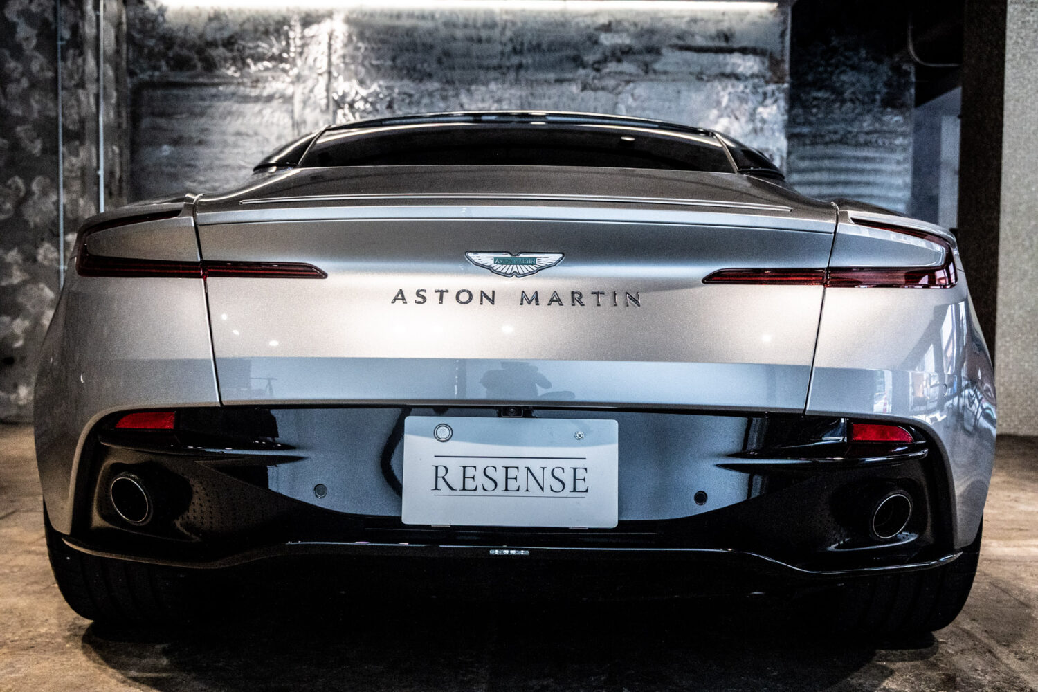 DB12 4.0