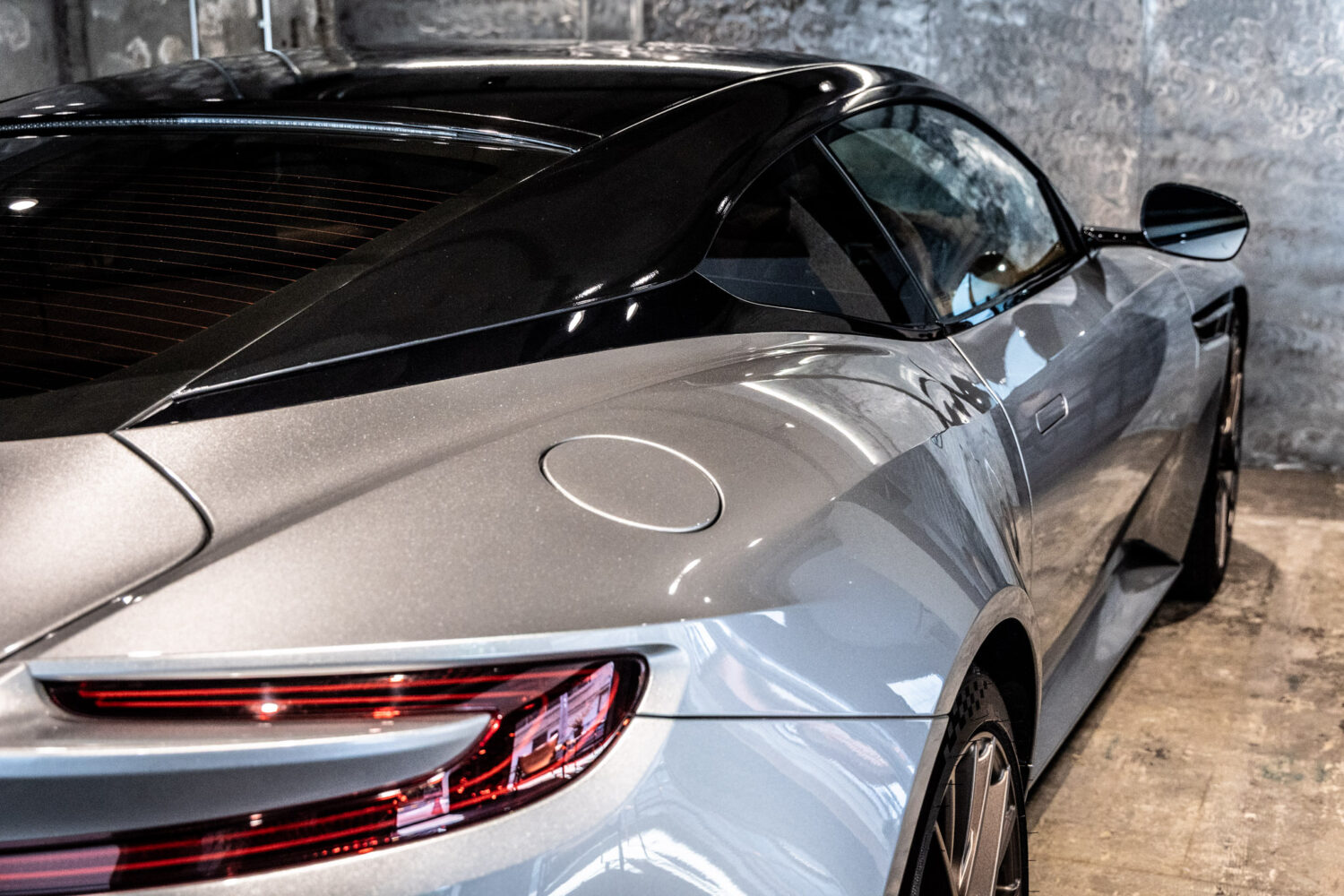 DB12 4.0