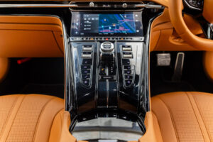 DB12 4.0