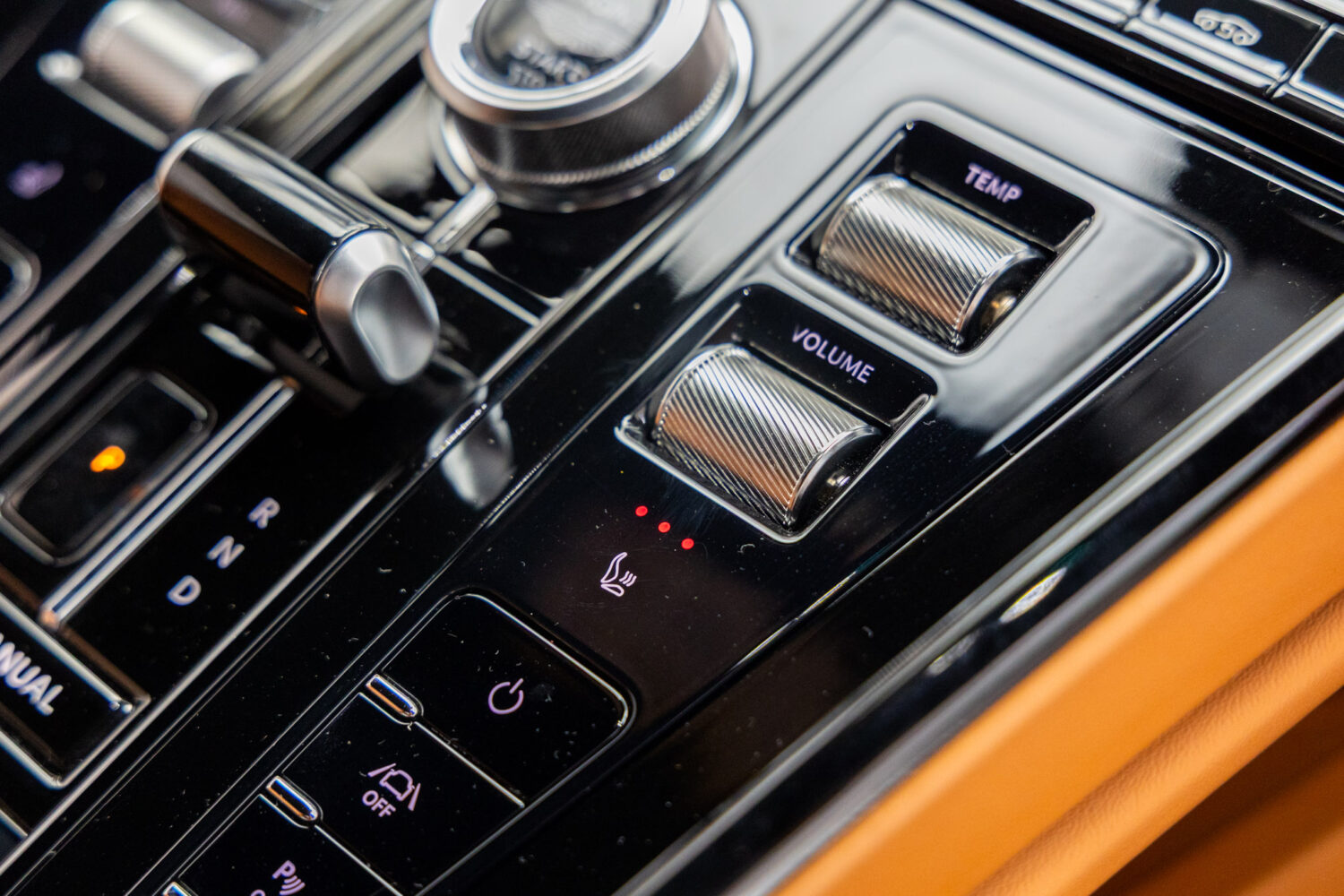 DB12 4.0