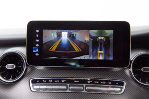 Vクラス V220 d アバンギャルド AMGラインパッケージ ディーゼルターボ