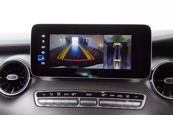 Vクラス V220 d アバンギャルド AMGラインパッケージ ディーゼルターボ