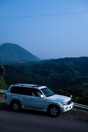 トヨタ・ランドクルーザー100（4WD/5AT）現代ランクルの原点