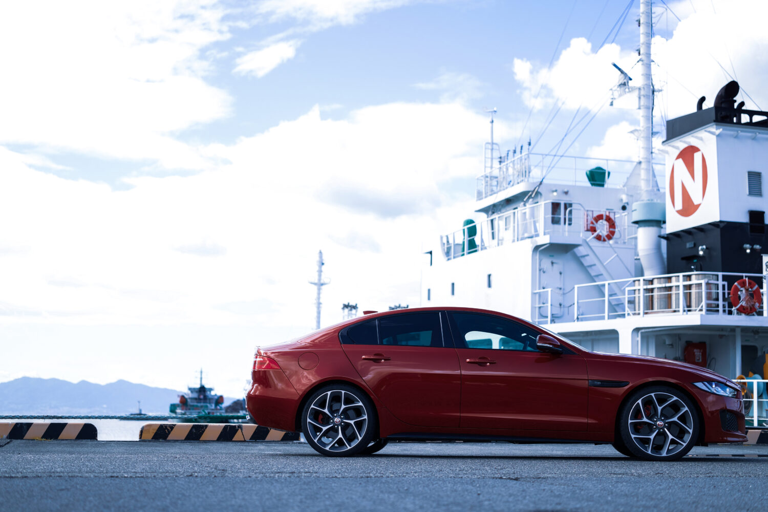 ジャガー・XE S（FR/8AT）隠れた名車との出会い