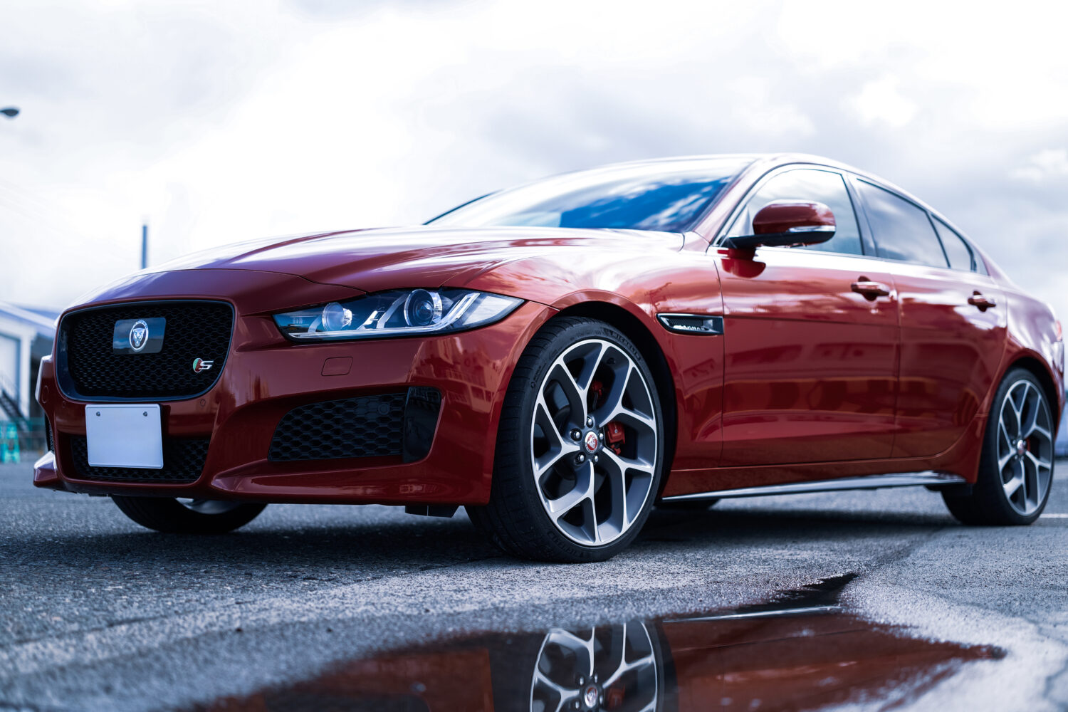 ジャガー・XE S（FR/8AT）隠れた名車との出会い