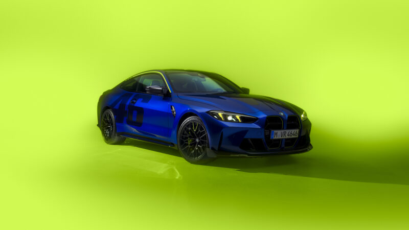 日本国内2台限定　BMW M4 CS VR46　ヴァレンティノ・ロッシとのコラボ