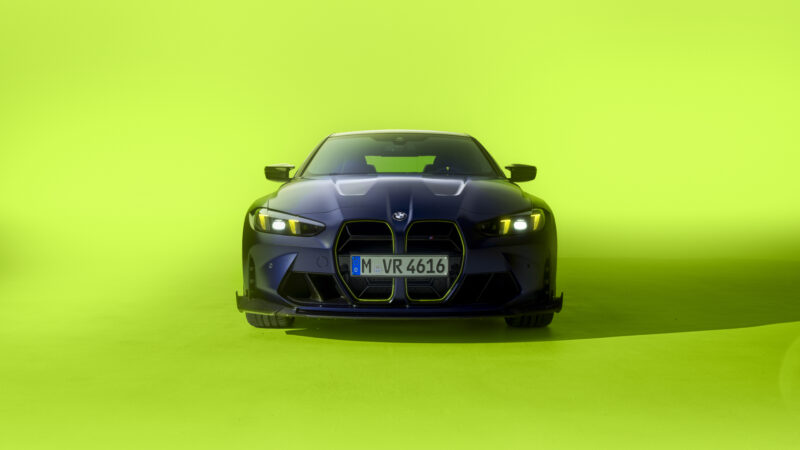 日本国内2台限定　BMW M4 CS VR46　ヴァレンティノ・ロッシとのコラボ