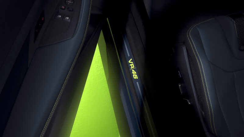 日本国内2台限定　BMW M4 CS VR46　ヴァレンティノ・ロッシとのコラボ