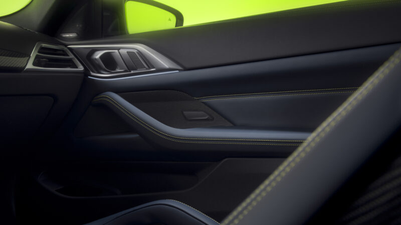 日本国内2台限定　BMW M4 CS VR46　ヴァレンティノ・ロッシとのコラボ