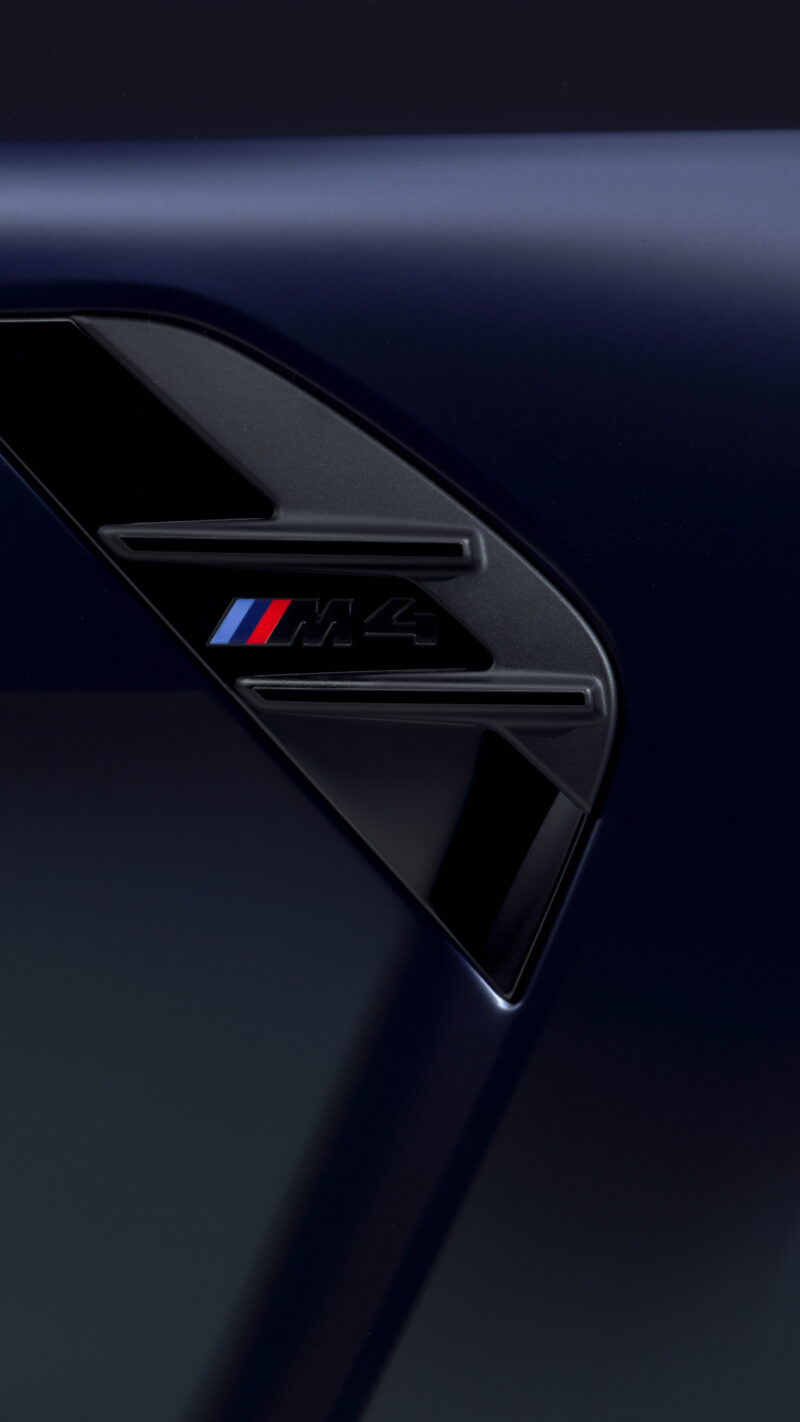 日本国内2台限定　BMW M4 CS VR46　ヴァレンティノ・ロッシとのコラボ
