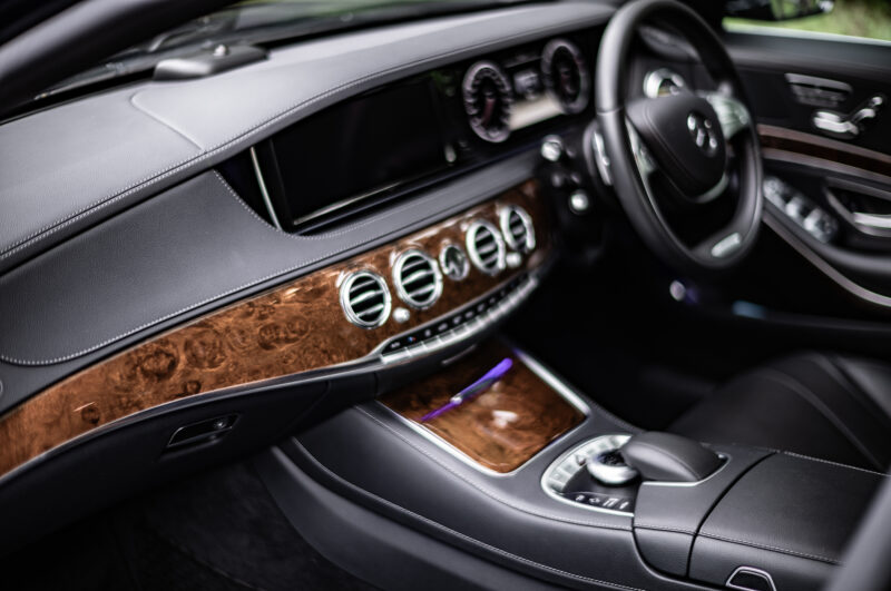 メルセデス・ベンツ・S400ハイブリッド（2014）集大成と先駆け